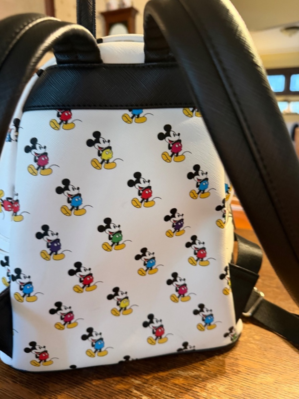 Loungefly Disney Mickey Mouse backpack - Picture 9 of 10